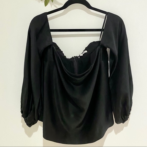 Elizabeth & James ‘Nolita’ Off-Shoulder Top - Picture 4 of 11